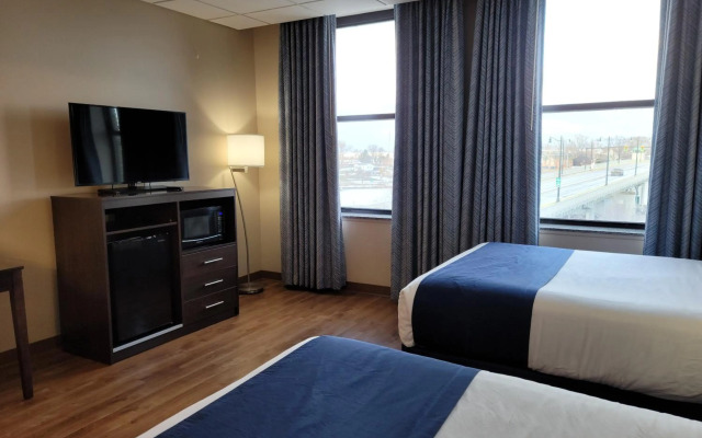 Ariel Broadway Hotel