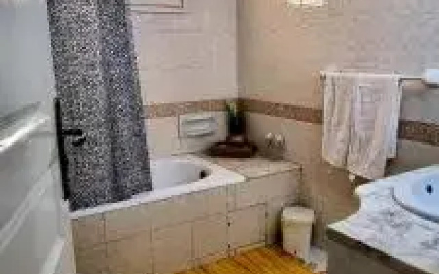 Sarra Hotel