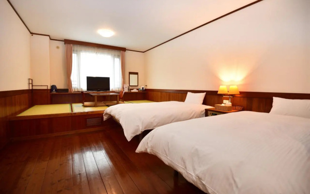 Rakuchin Hotel