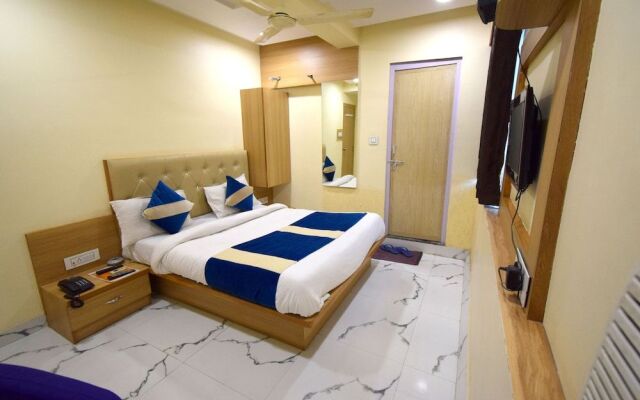 Hotel Midnight (SG Highway)