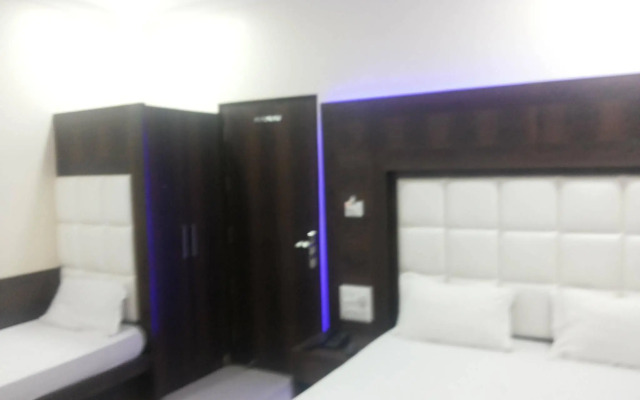 Hotel Pink City