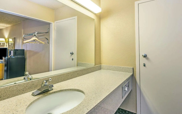 High Country Motor Lodge – Near NAU/Downtown