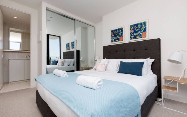 The Lively City 2bed 2 Bath APT @footscray