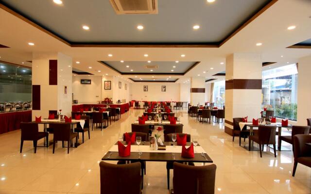 Myanmar Life Hotel