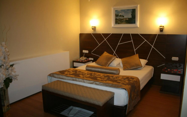 Nysa Hotel