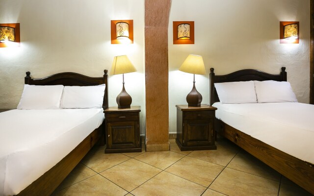 Casa Del Virrey Hotel and Suites