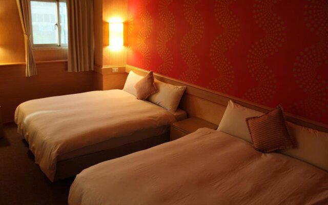 Manbo Holiday Hotel