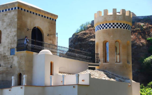 Erice Villa Terrace And Balcony