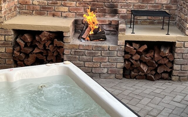 Manzini Swazi King Chalets