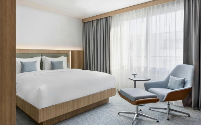 Courtyard By Marriott Biel/Bienne – Guest Rooms – Biel