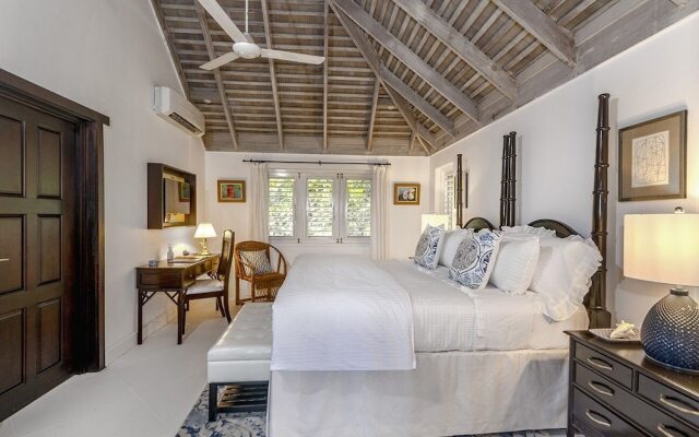 Staffed Round Hill Membership Van/driver 5 Bedroom Villa
