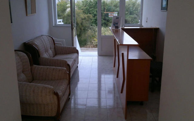 Fania Apartments