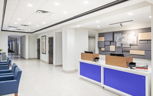Holiday Inn Express & Suites Baton Rouge East by IHG
