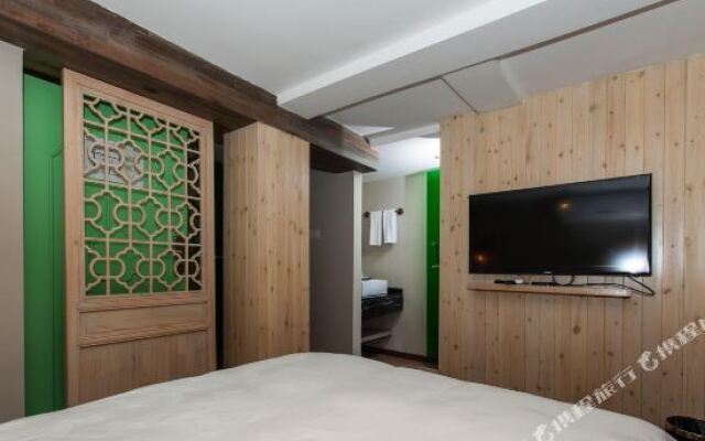Hangzhou Jiayi Bingding Fashion Hotel (West Lake Qingzhiwu Branch)