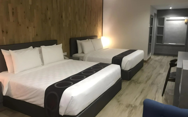 Frame Hotel