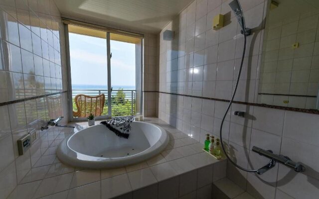 Odysis Onna Resort Hotel