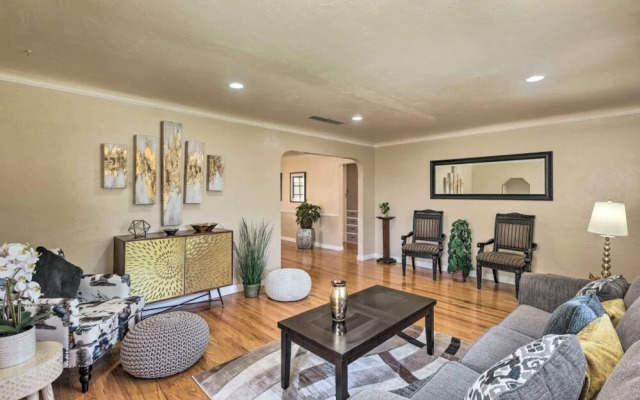 Bakersfield City Home w Patio and Garden