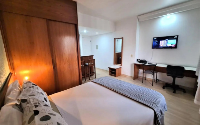 Qi Ibirapuera Intelligence Flat internet fibra e limpeza UH1903