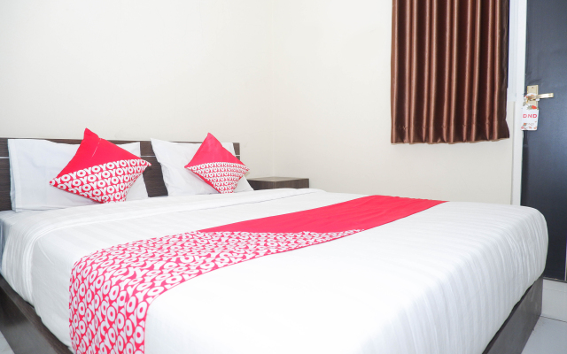 Hotel O Candi Residence