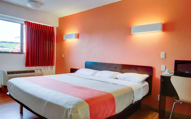 Days Inn by Wyndham Kansas City Northeast