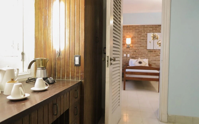 Presidents full, Knocking on Cuba