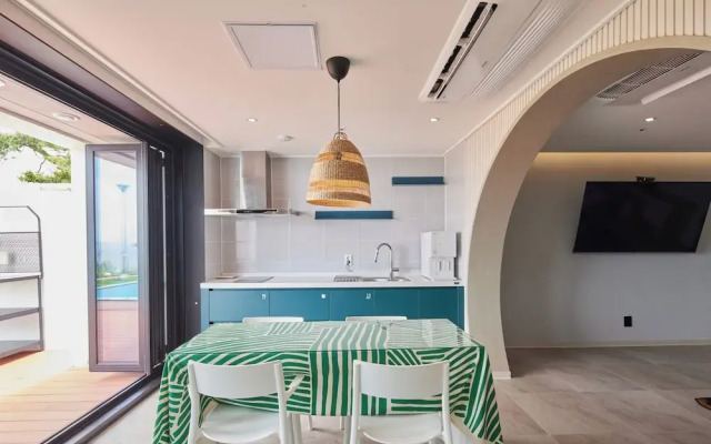 Hemirion Pool Villa&Resort