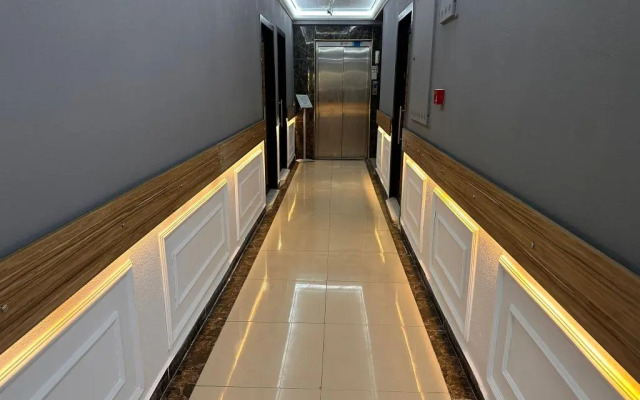 Royal Ezel Hotel