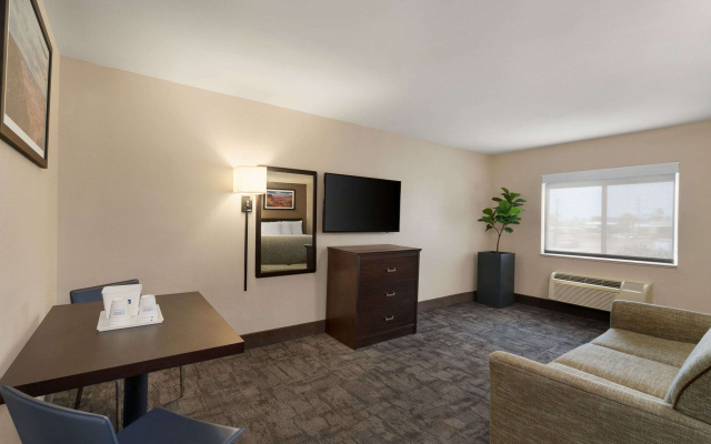 Travelodge by Wyndham Lake Havasu