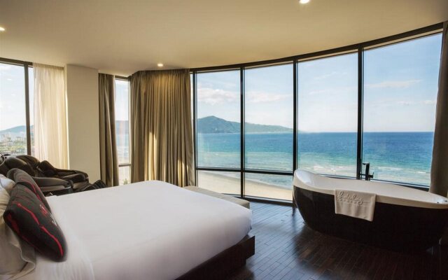 Holiday Beach Danang Hotel and Resort