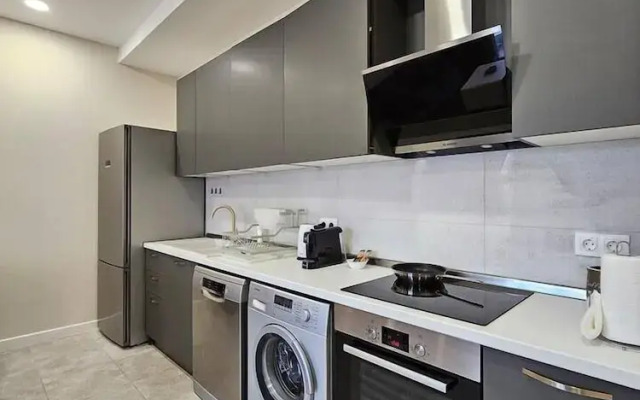 Tbilisi Gardens One Bedroom With Pool