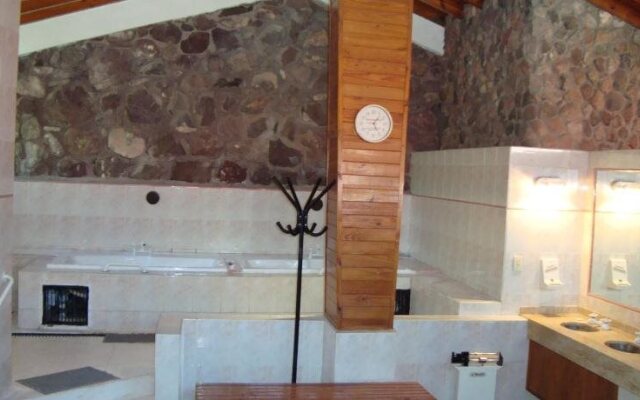 Hosteria Termas del Challao