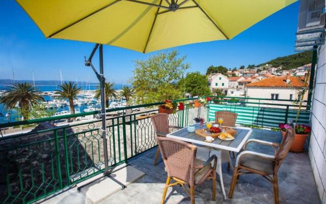 Apartment Rilka - 20m from the sea