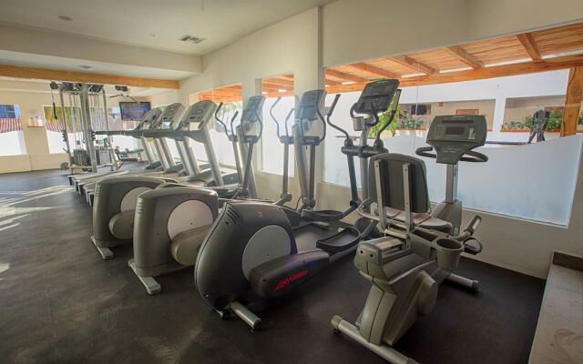 Costa Sur Resort by VRHost