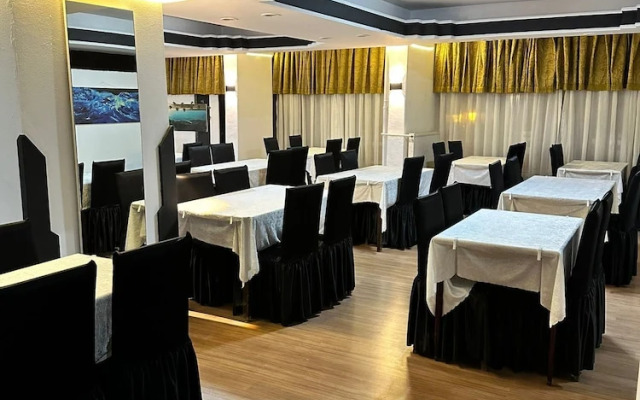 Nigrum Otel