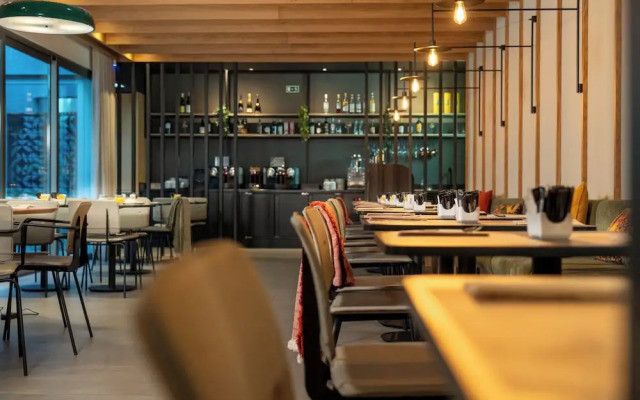 Hotel Acta the Clover