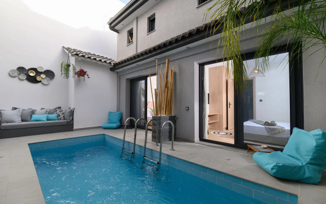 Versa Villas