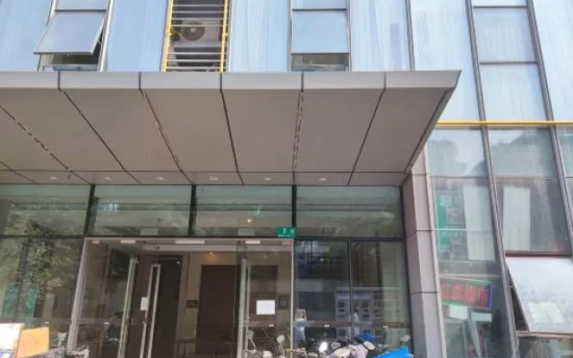 Zizaiju Serviced Apartment (Greenland Peak Shanghui Branch)