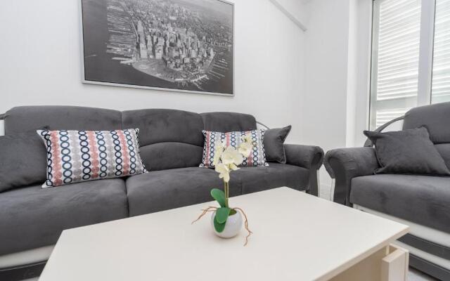 Beautiful penthouse for 8 close to city center