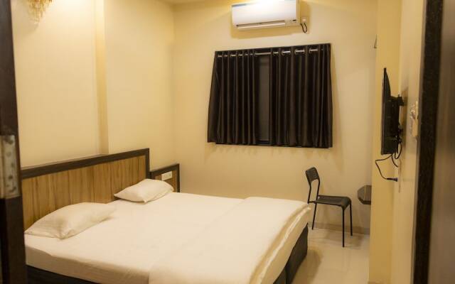 Shree Datta Hotel