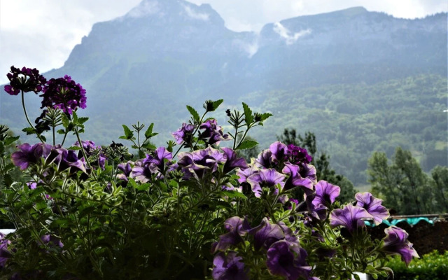 Logis Hôtel le Relais du Mont Blanc
