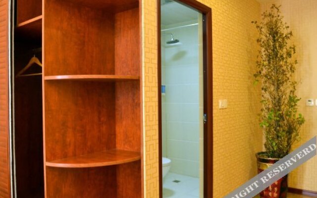 Yijia Business Hotel