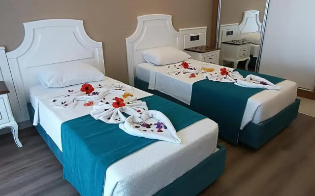 Polaris Hayat Motel