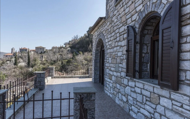 Stone Mansion Anavryti, ΑΜΑ 20569