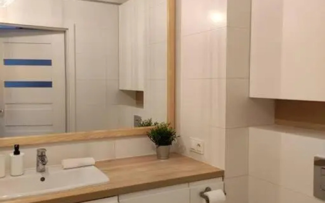 Lovely Apartment vis-a-vis Medicover and Paley Institute