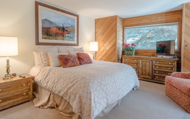 Sunburst Condominiums 2789 by RedAwning