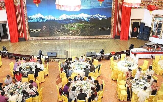 Shangri-la Zhaxidele Hotel