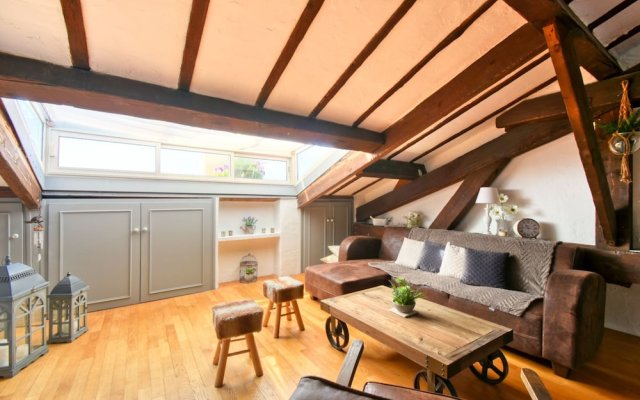 Guestready - Cozy and Rustic Duplex - 1 min Walk From Palais!