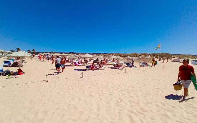 Oceanview Duplex shared Pool & Beach Sesimbra