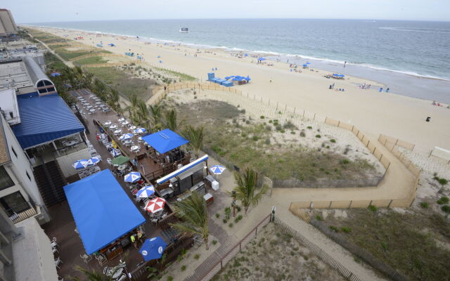 Marigot Beach Suites