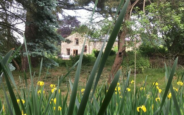 Otley Chevin B&B With Dining